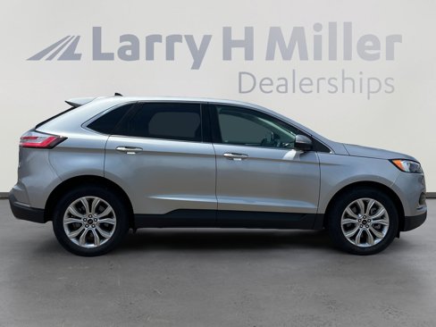 Used 2024 Ford Edge Titanium image 6