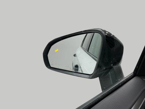 New 2025 Volkswagen Taos SE image 18