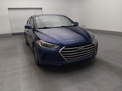 Used 2017 Hyundai Elantra SE image 14