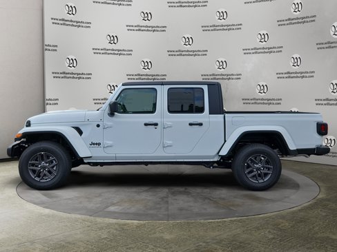 New 2025 Jeep Gladiator Sport image 2