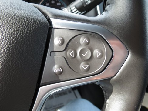 Used 2022 Chevrolet Traverse LT w/ LT Premium Package image 19