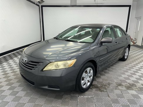 Used 2009 Toyota Camry LE image 1