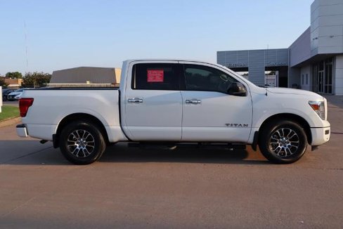 Certified 2021 Nissan Titan SV w/ SV Convenience Package image 5