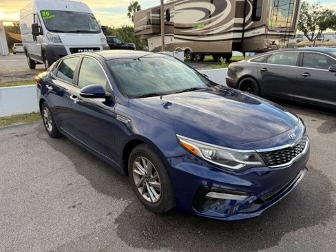 Used 2019 Kia Optima LX image 2