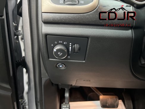 Used 2015 Jeep Grand Cherokee Laredo w/ Quick Order Package 23E image 24
