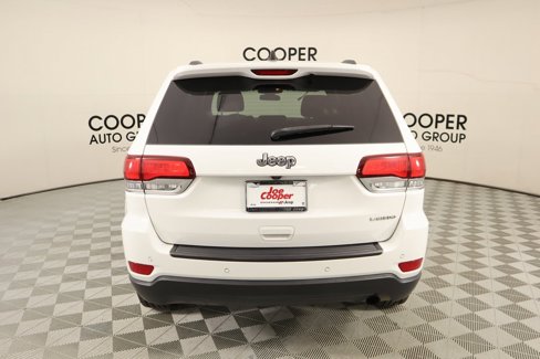 Used 2020 Jeep Grand Cherokee Laredo image 20