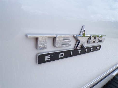 Used 2018 Chevrolet Silverado 1500 LTZ w/ Texas Edition image 17