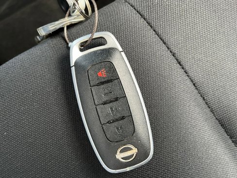 Used 2023 Nissan Versa SV image 22