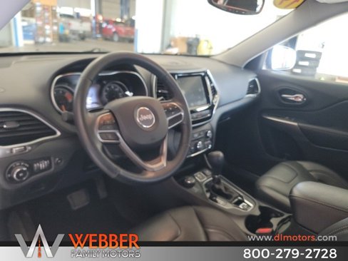 Used 2019 Jeep Cherokee Limited w/ Trailer Tow Group image 17