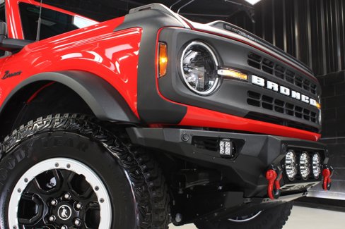 Used 2023 Ford Bronco Black Diamond w/ Sasquatch Package image 11