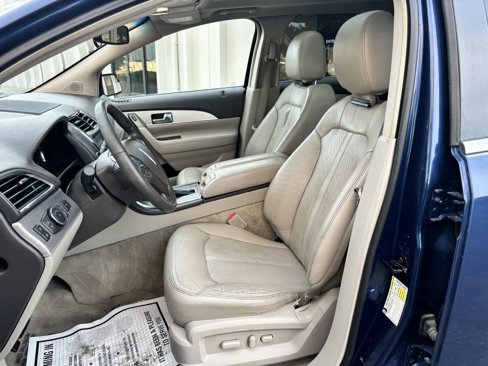 Used 2012 Lincoln MKX AWD image 18