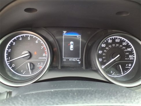 Used 2024 Toyota Camry SE image 23