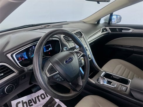 Used 2018 Ford Fusion S image 9