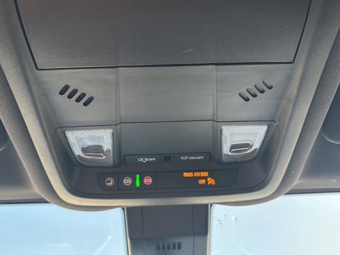 Used 2023 Chevrolet Equinox RS image 31