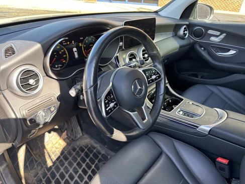 Used 2021 Mercedes-Benz GLC 300 4MATIC image 18