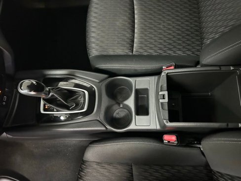 Used 2019 Nissan Rogue S image 22
