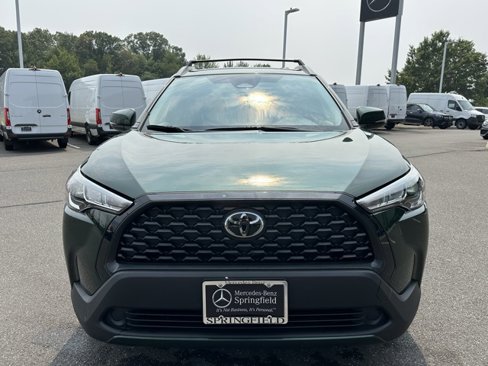 Used 2023 Toyota Corolla Cross LE image 2
