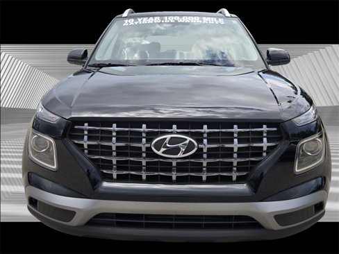 Certified 2025 Hyundai Venue SEL image 4
