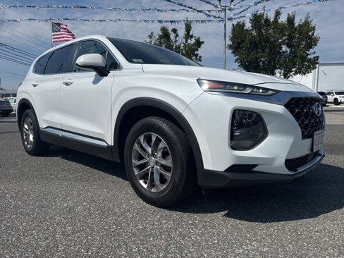 Used 2019 Hyundai Santa Fe SE image 2