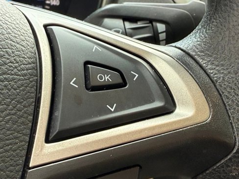 Used 2016 Ford Fusion SE image 14