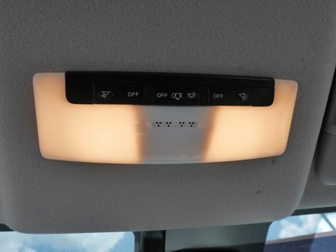 Used 2021 Nissan Versa SV image 24