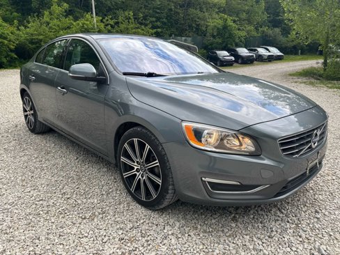 Used 2018 Volvo S60 T5 Inscription image 11