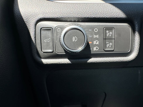 Used 2021 Ford Explorer XLT w/ Equipment Group 202A image 26