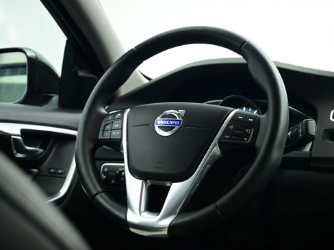 Used 2016 Volvo S60 T5 Cross Country Platinum image 13