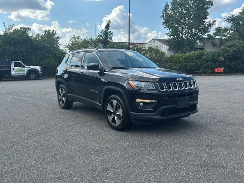 Used 2020 Jeep Compass Latitude image 3