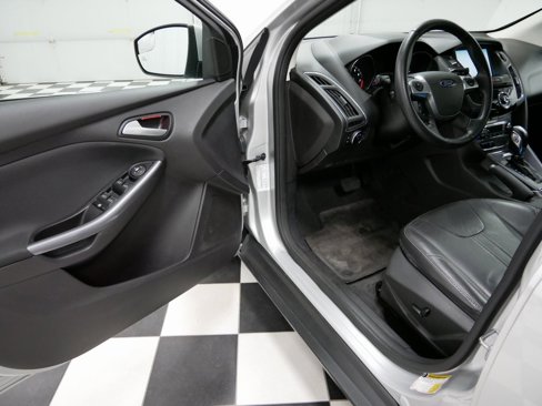 Used 2014 Ford Focus Titanium image 10
