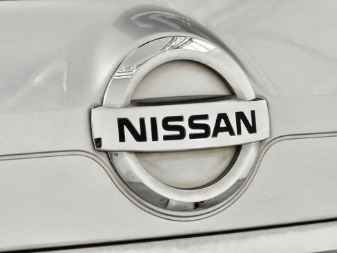 Used 2018 Nissan Rogue SV image 27