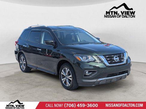 Used 2018 Nissan Pathfinder SV image 2