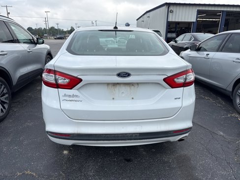Used 2013 Ford Fusion SE image 4
