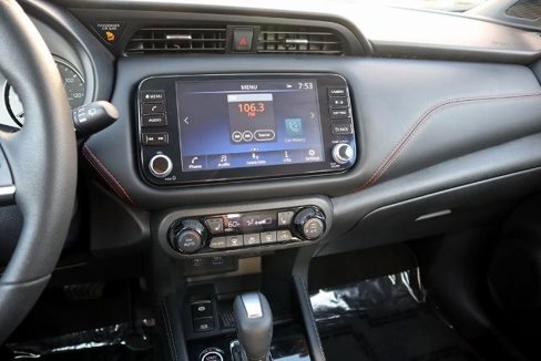 Certified 2024 Nissan Kicks SR w/ SR Premium Package image 18