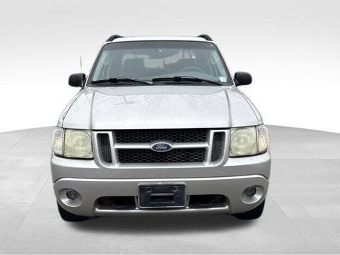 Used 2005 Ford Explorer Sport Trac XLT image 8