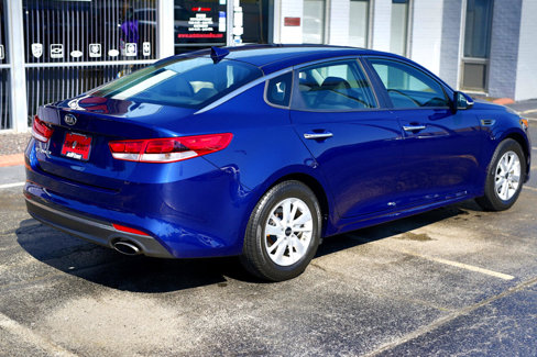 Used 2017 Kia Optima LX image 15