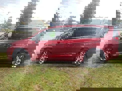 New 2026 Chrysler Pacifica Select image 8