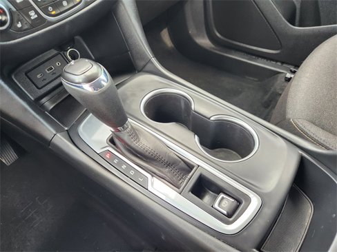 Used 2020 Chevrolet Equinox LT image 17