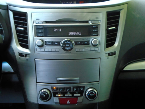 Used 2011 Subaru Outback 2.5i Premium image 36