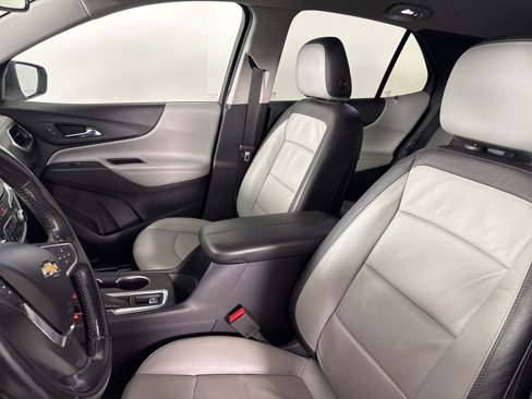 Used 2020 Chevrolet Equinox Premier image 16