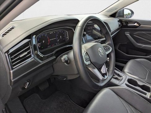 Used 2022 Volkswagen Jetta SEL image 10