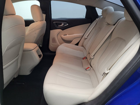 Used 2016 Chrysler 200 Limited w/ Convenience Group image 18