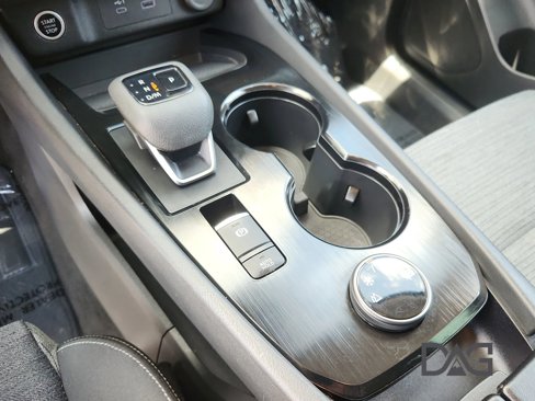 Used 2023 Nissan Rogue SV image 32