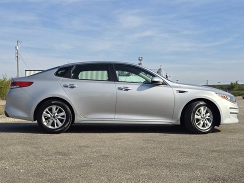 Used 2017 Kia Optima LX image 23