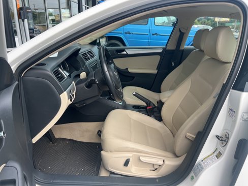 Used 2013 Volkswagen Jetta SE image 5
