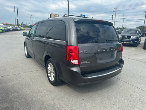 Used 2018 Dodge Grand Caravan SXT image 6