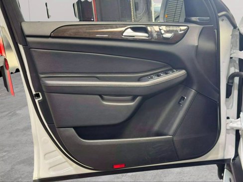 Used 2017 Mercedes-Benz GLE 350 image 39