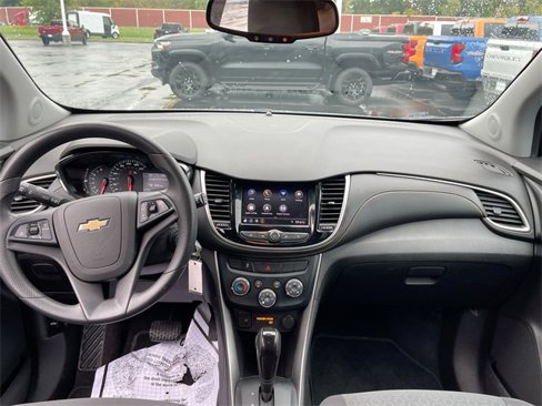 Used 2020 Chevrolet Trax LS w/ Tint and Cruise Package image 18