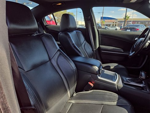 Used 2022 Dodge Charger SXT w/ Leather Interior Group image 11
