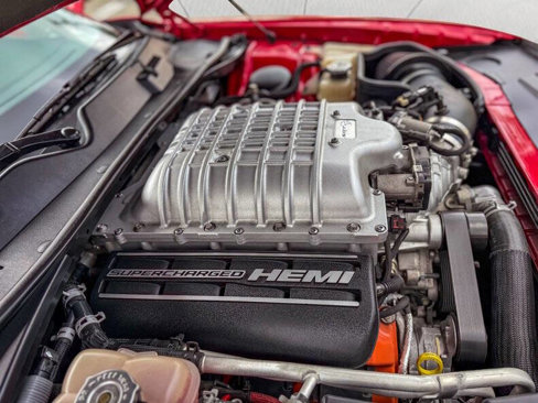 Used 2016 Dodge Challenger SRT Hellcat image 15